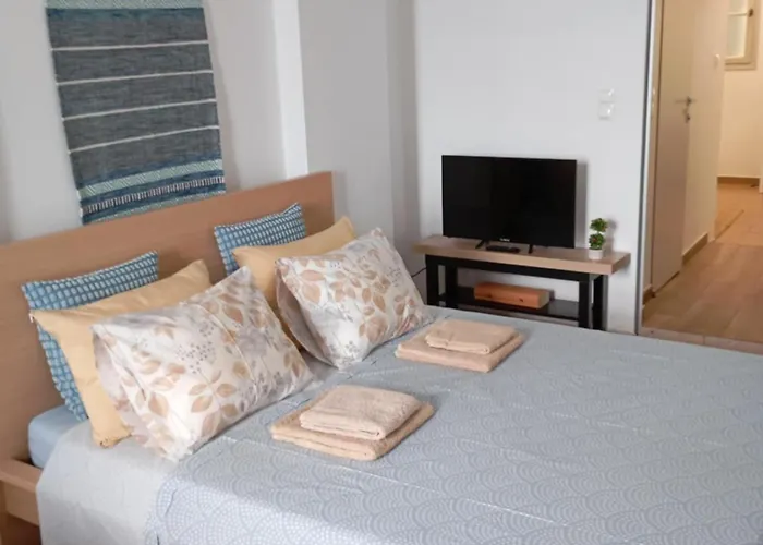 Aegina Port Apt 4