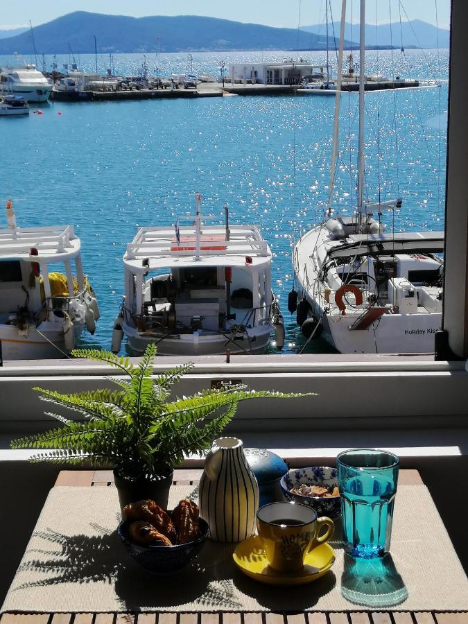Port 4 Aegina